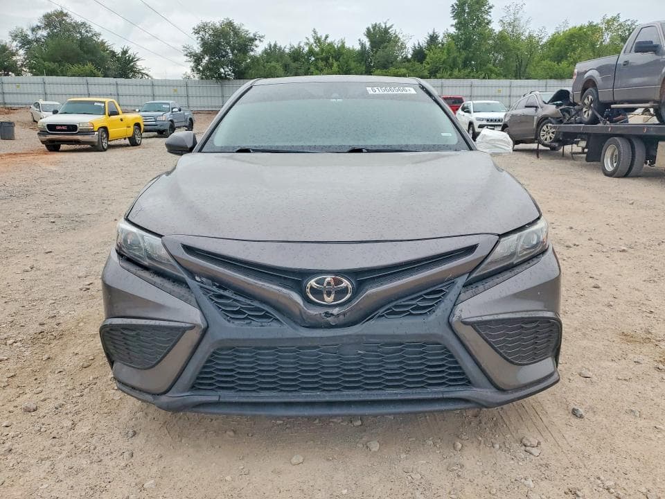 2021 TOYOTA CAMRY SE 5