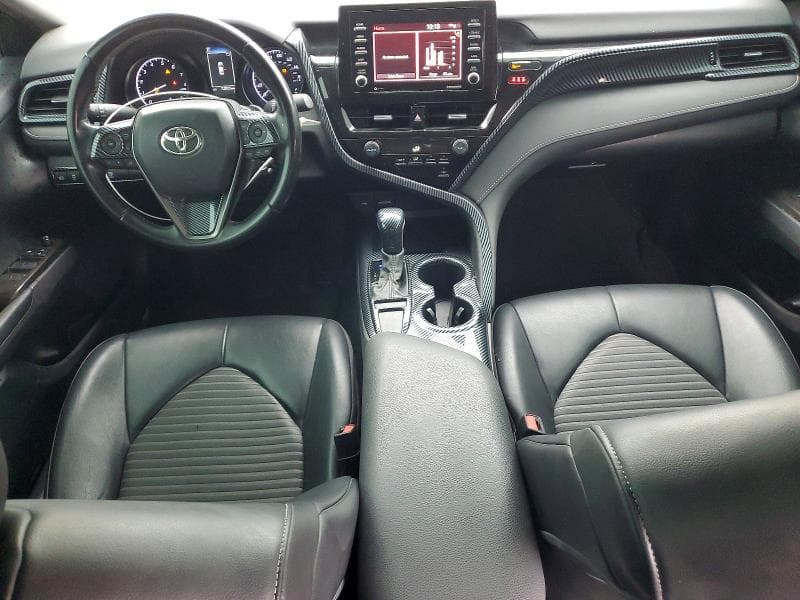 2021 TOYOTA CAMRY SE 8
