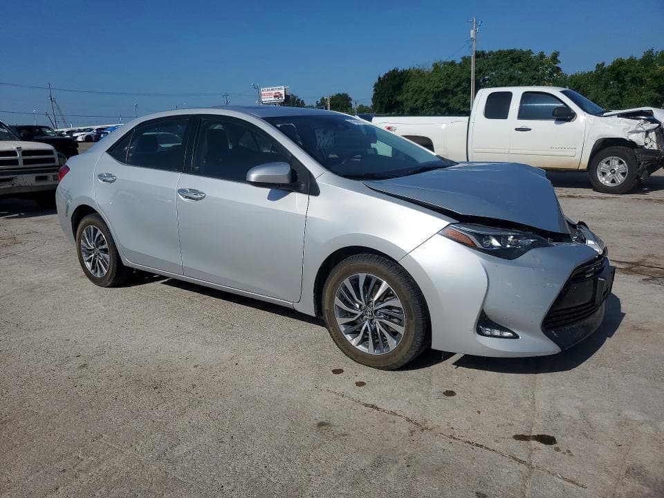 2017 TOYOTA COROLLA XLE 4