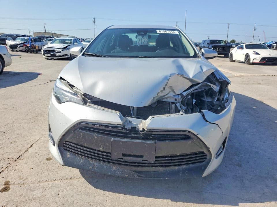 2017 TOYOTA COROLLA XLE 5