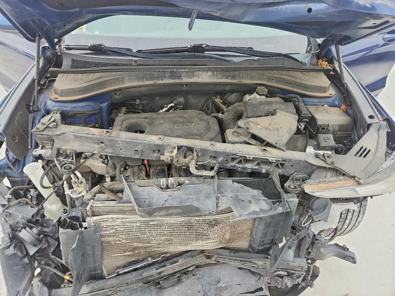 2019 HYUNDAI SANTA FE SE 11