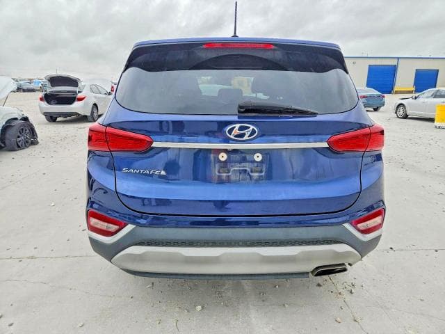 2019 HYUNDAI SANTA FE SE 6