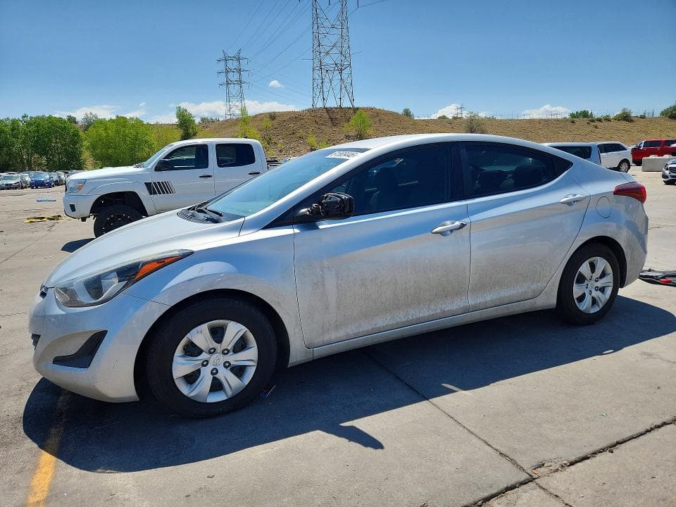 2016 HYUNDAI ELANTRA SE 1