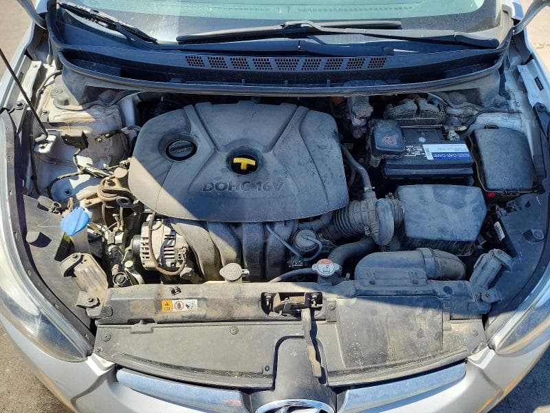 2016 HYUNDAI ELANTRA SE 11