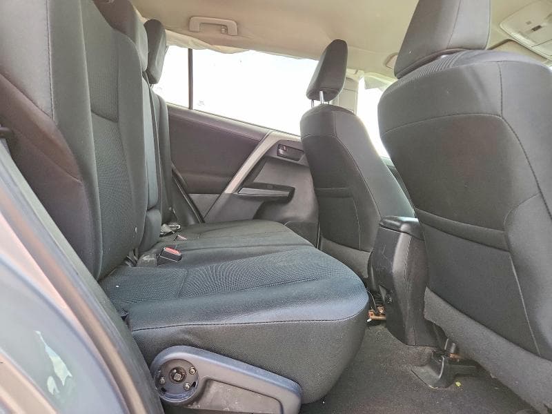 2018 TOYOTA RAV4 LE 11