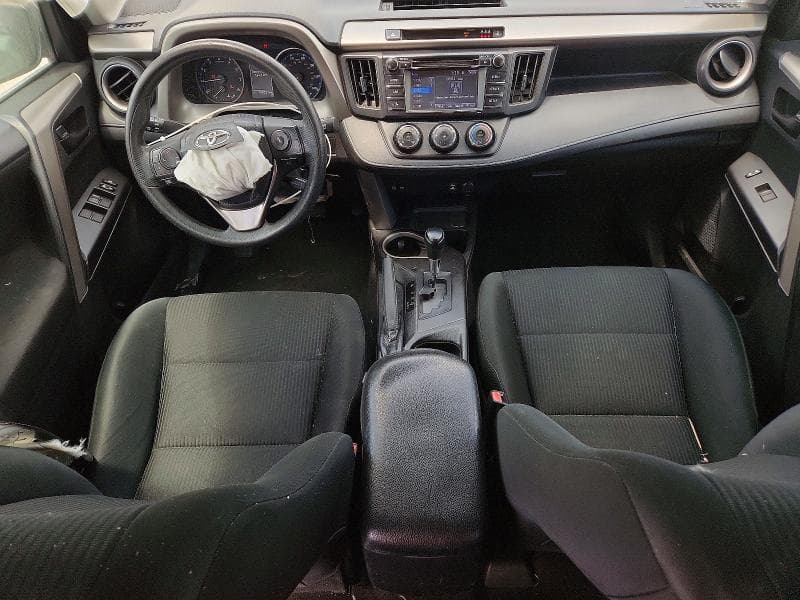 2018 TOYOTA RAV4 LE 8