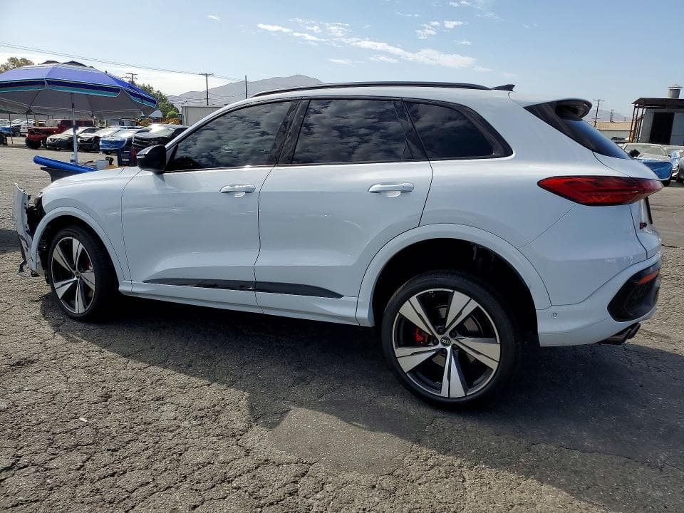 2025 AUDI SQ5 PRESTIGE 2