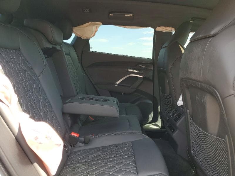 2025 AUDI SQ5 PRESTIGE 11