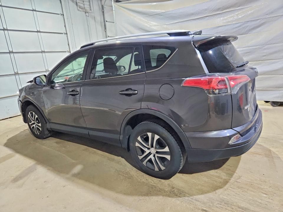 2017 TOYOTA RAV4 LE 2