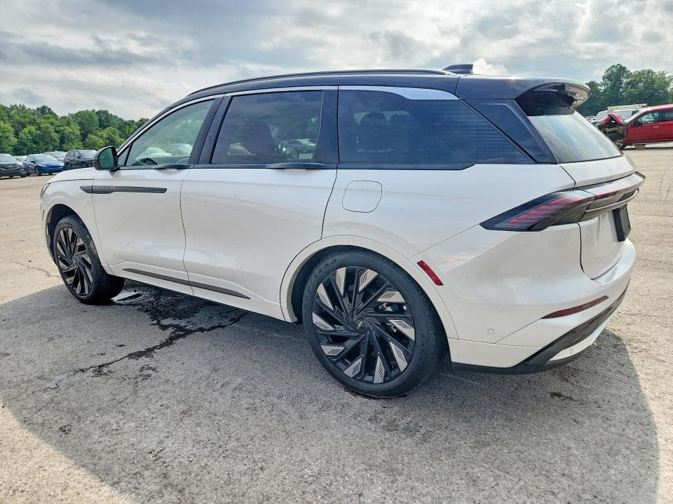 2024 LINCOLN NAUTILUS BLACK LABEL 2