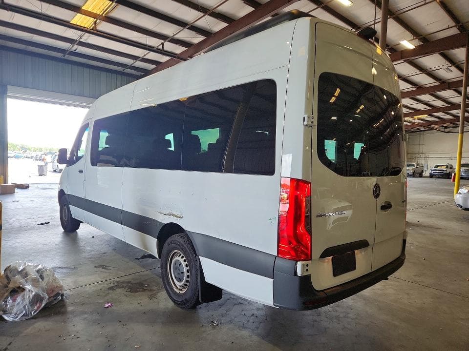 2025 MERCEDES-BENZ SPRINTER 2500 2