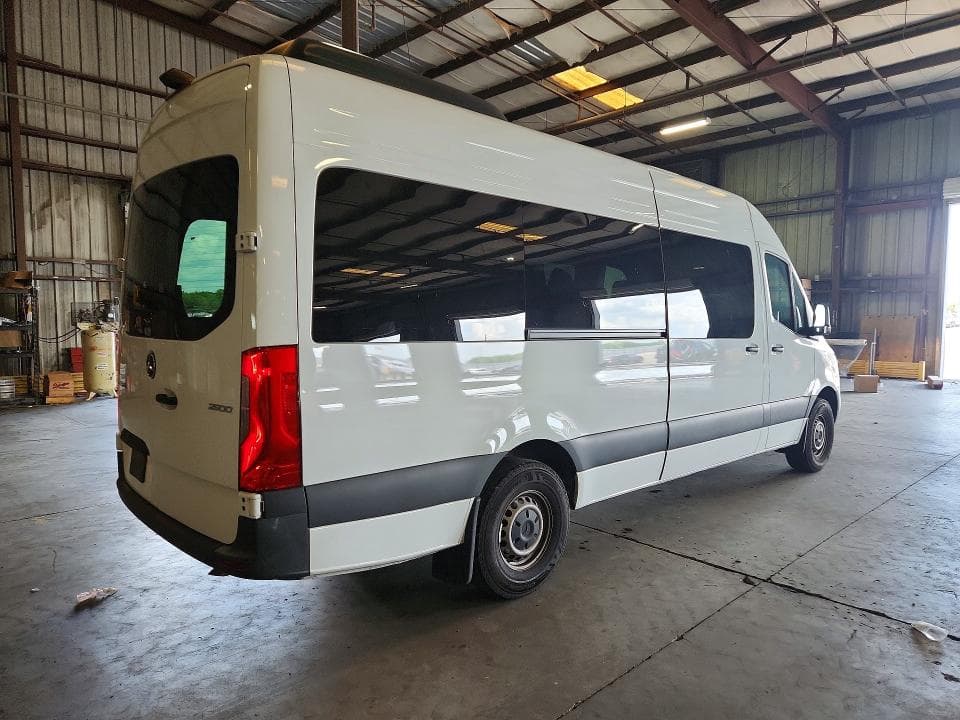 2025 MERCEDES-BENZ SPRINTER 2500 3