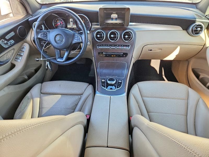2018 MERCEDES-BENZ GLC 300 300 8