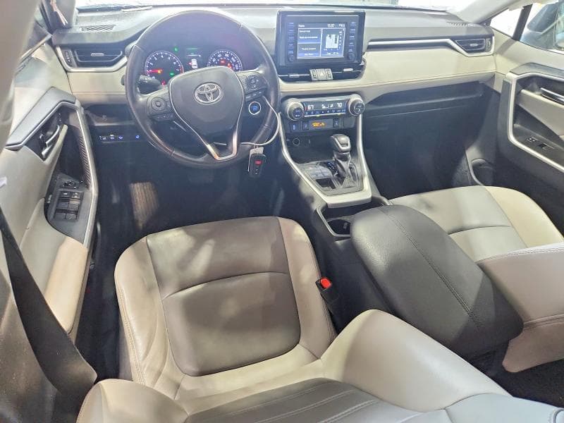 2019 TOYOTA RAV4 XLE PREMIUM 8