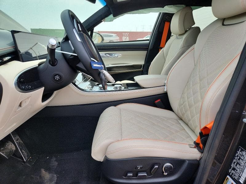 2026 GENESIS GV70 SPORT PRESTIGE 6