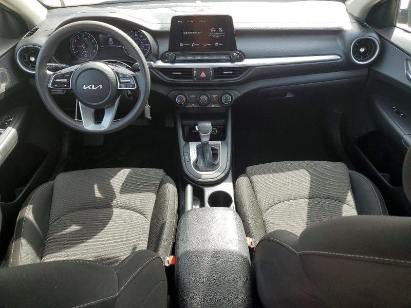 2023 KIA FORTE LXS 8