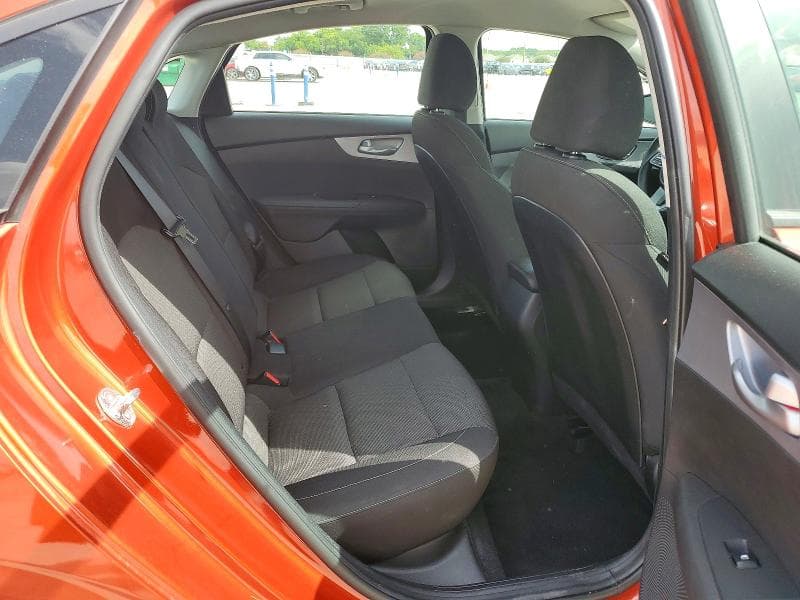 2023 KIA FORTE LXS 10