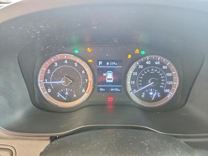 2021 HYUNDAI VENUE SE 9
