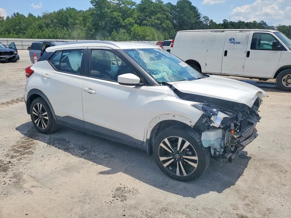 2019 NISSAN KICKS SV 4