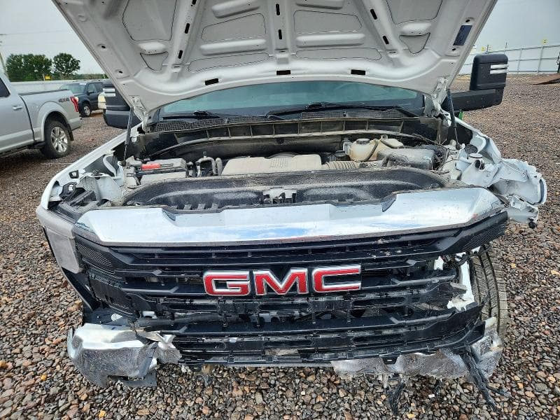 2024 GMC 1500 11