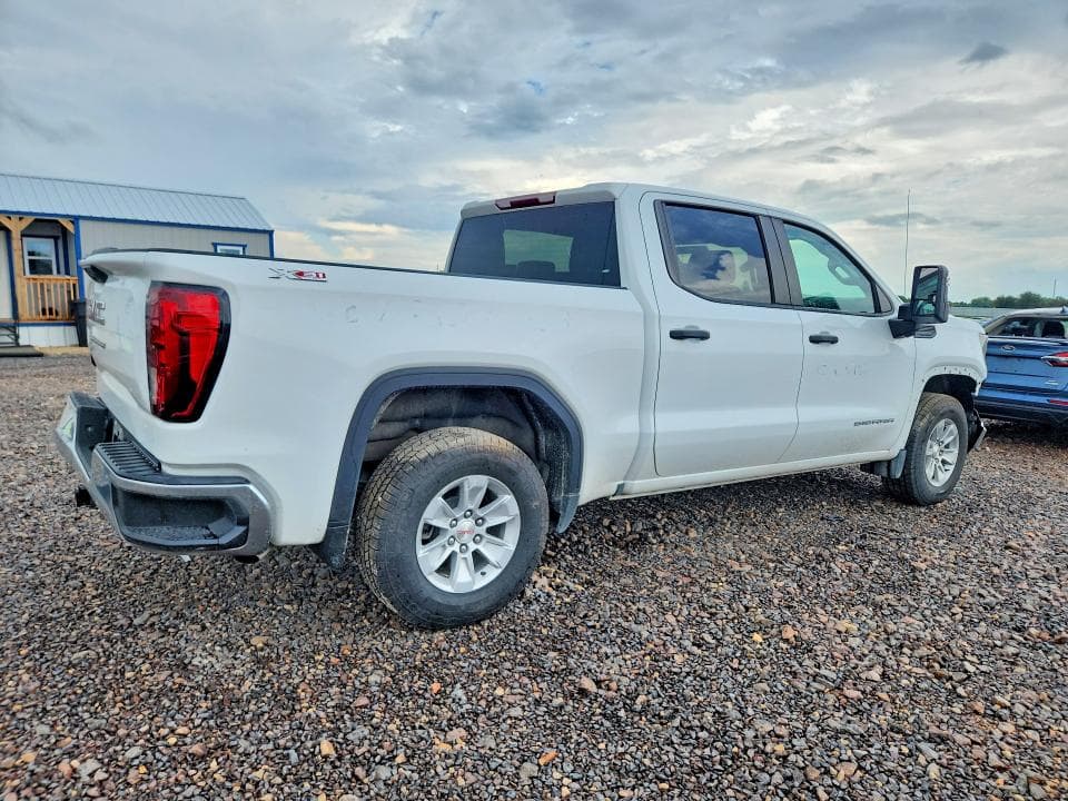 2024 GMC 1500 3