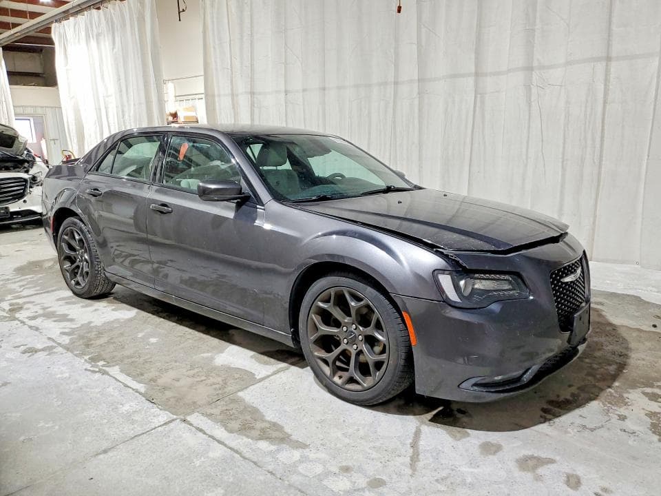 2017 CHRYSLER 300 S 4