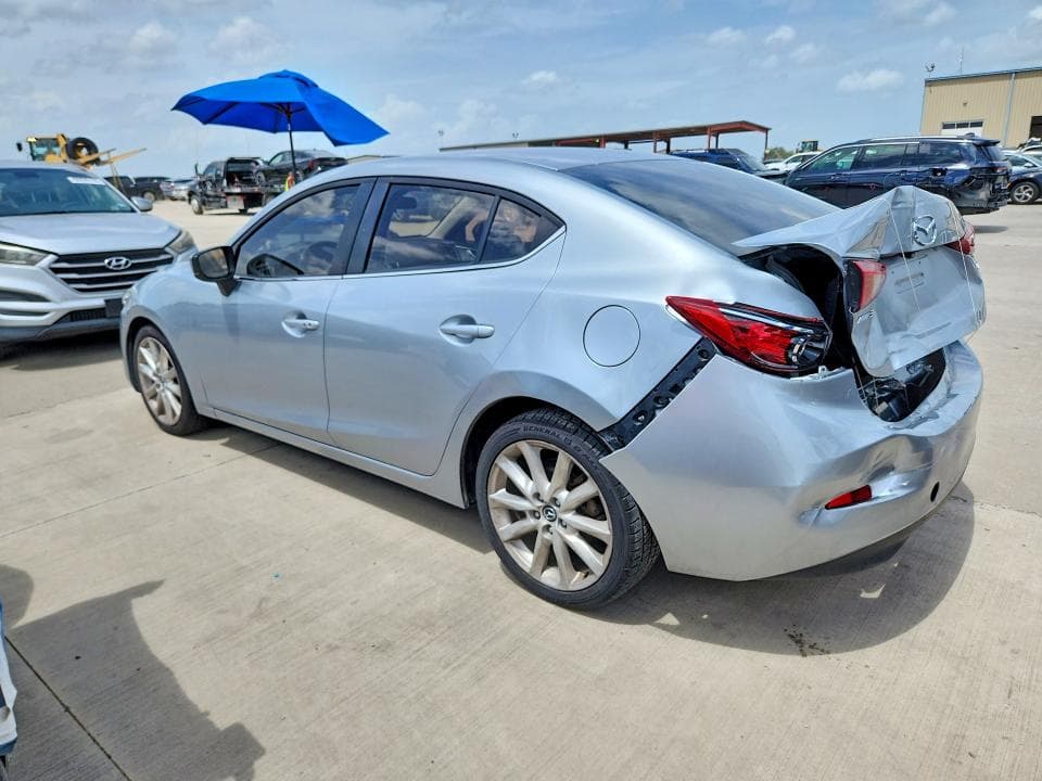 2017 MAZDA 3 TOURING 2