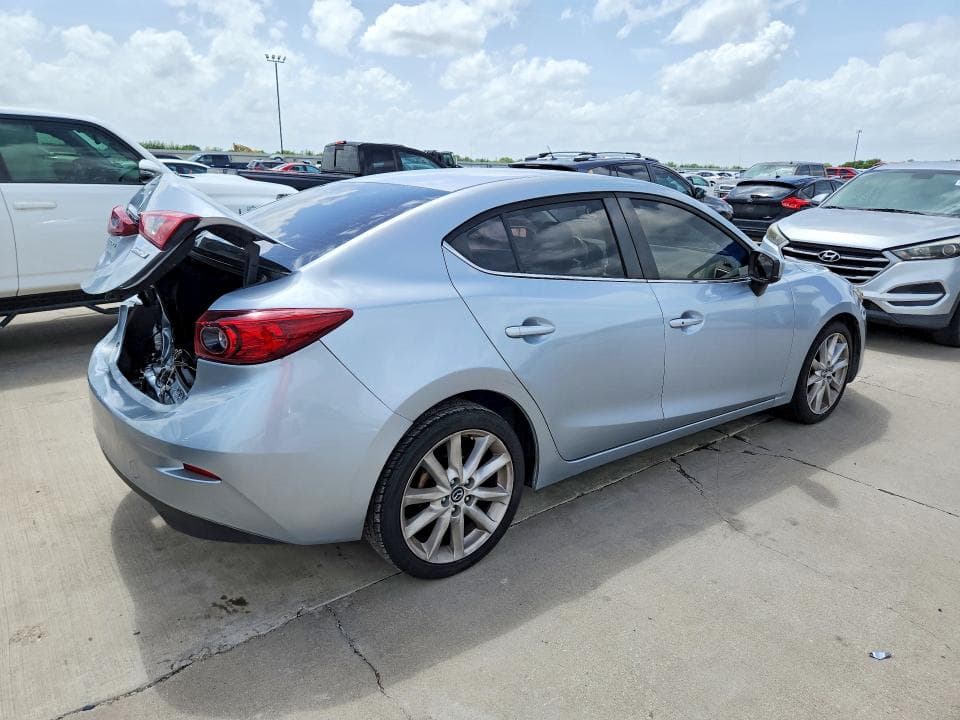 2017 MAZDA 3 TOURING 3