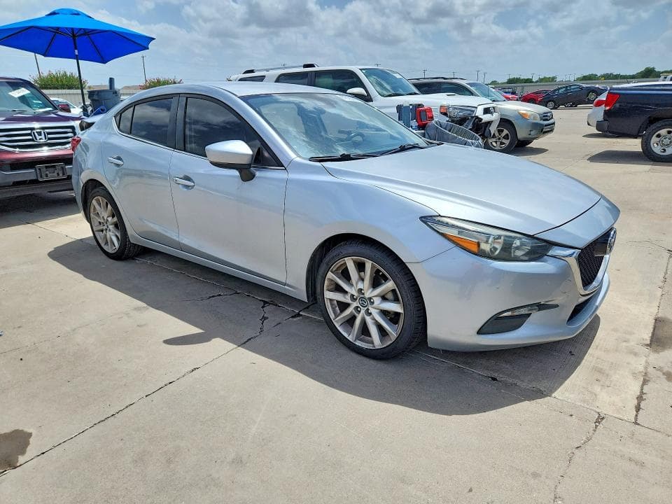 2017 MAZDA 3 TOURING 4