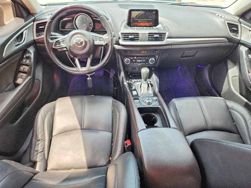 2017 MAZDA 3 TOURING 8