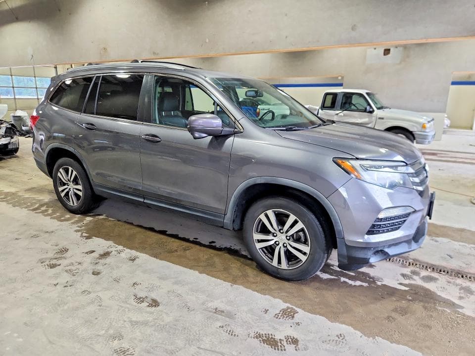 2017 HONDA PILOT EXL 4