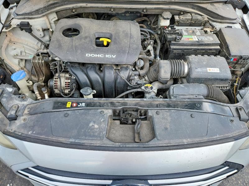 2018 HYUNDAI ELANTRA SE 11