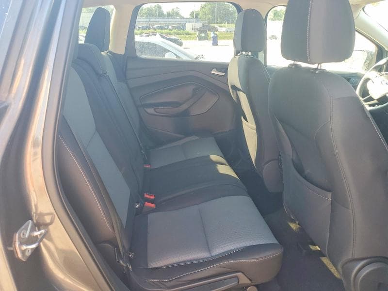 2017 FORD ESCAPE SE 10