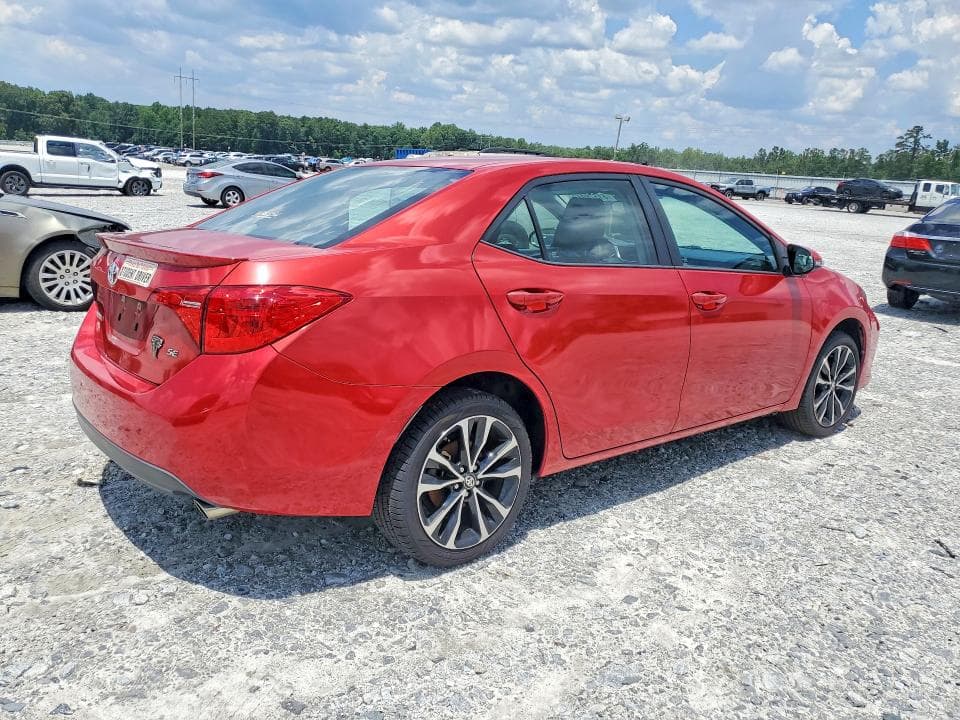 2017 TOYOTA COROLLA SE 3