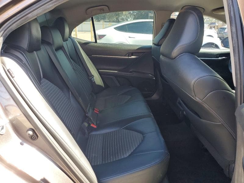 2022 TOYOTA CAMRY SE 10