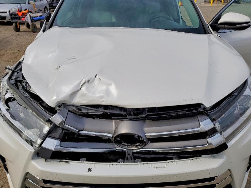 2019 TOYOTA HIGHLANDER HYBRID LIMITED 12