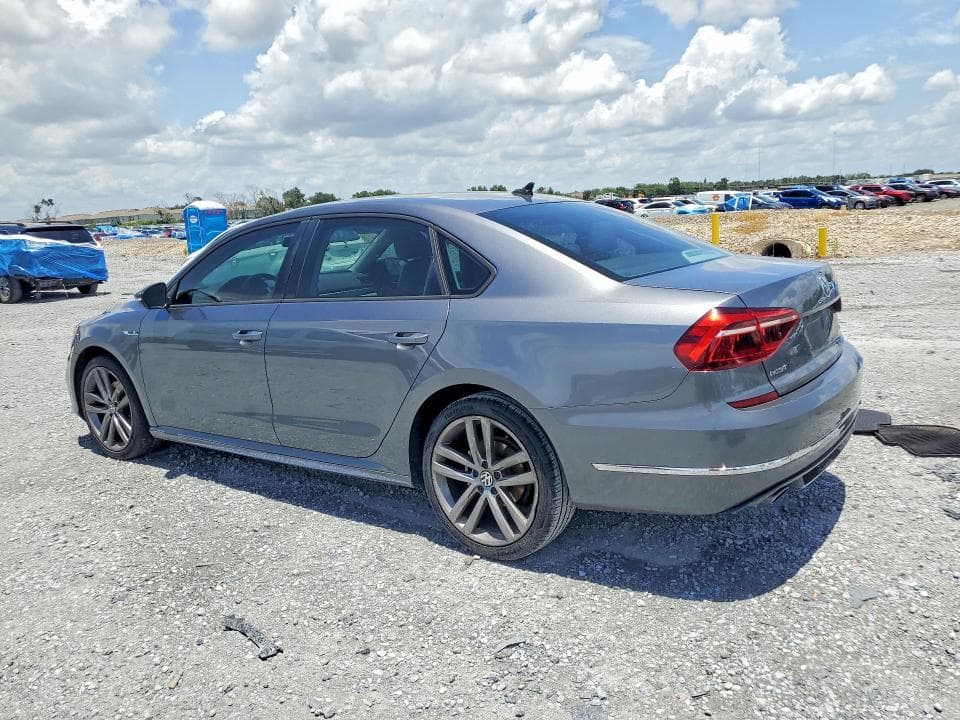 2018 VOLKSWAGEN PASSAT S/R-LINE S/R-LINE 2