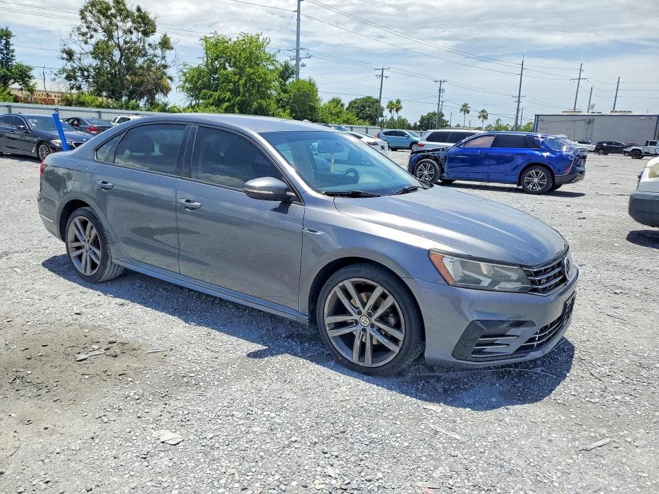2018 VOLKSWAGEN PASSAT S/R-LINE S/R-LINE 4