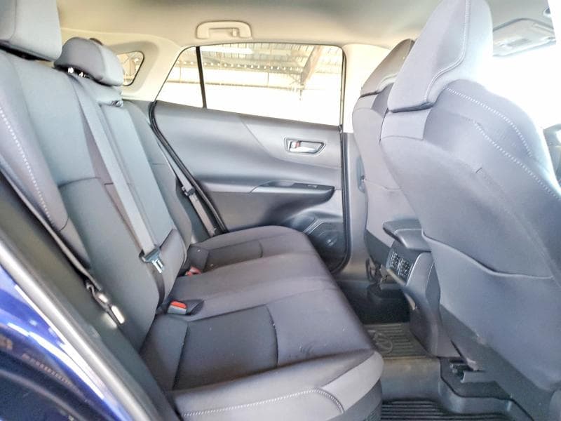 2024 TOYOTA VENZA LE 11