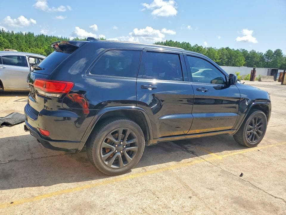 2017 JEEP GRAND CHEROKEE LAREDO 3