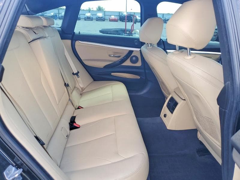 2017 BMW 340 XIGT 10