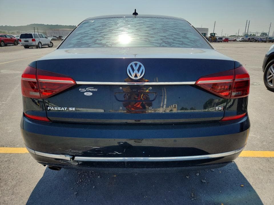 2018 VOLKSWAGEN PASSAT SE SE 6