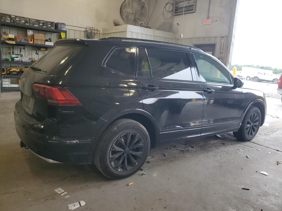 2018 VOLKSWAGEN TIGUAN SE/SEL 3