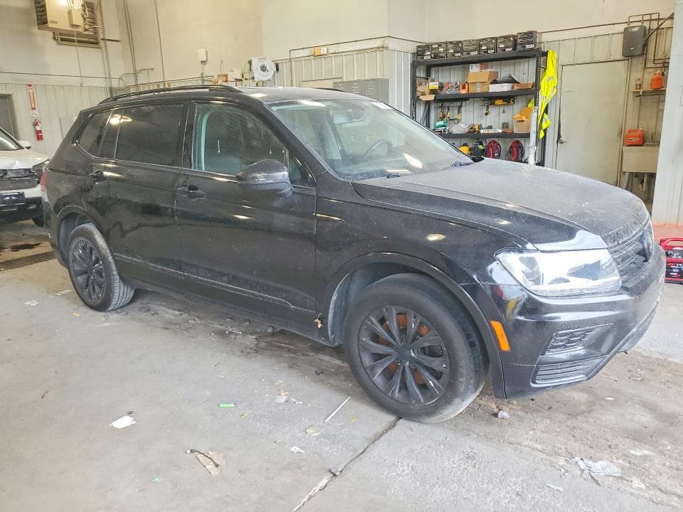 2018 VOLKSWAGEN TIGUAN SE/SEL 4