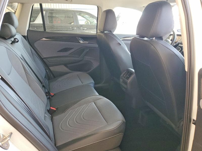 2026 VOLKSWAGEN TIGUAN SE 11