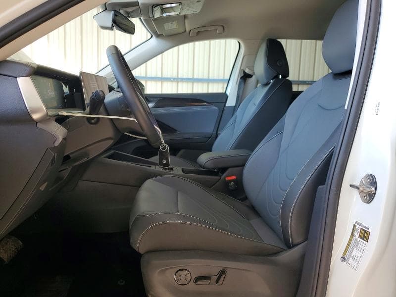 2026 VOLKSWAGEN TIGUAN SE 7