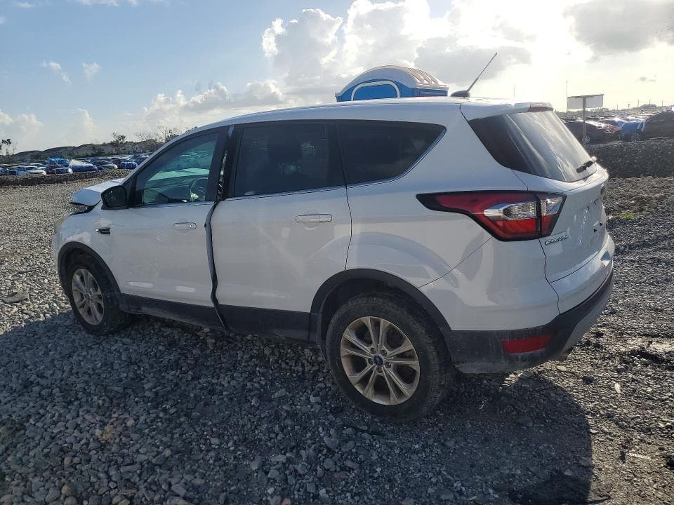 2017 FORD ESCAPE SE 2