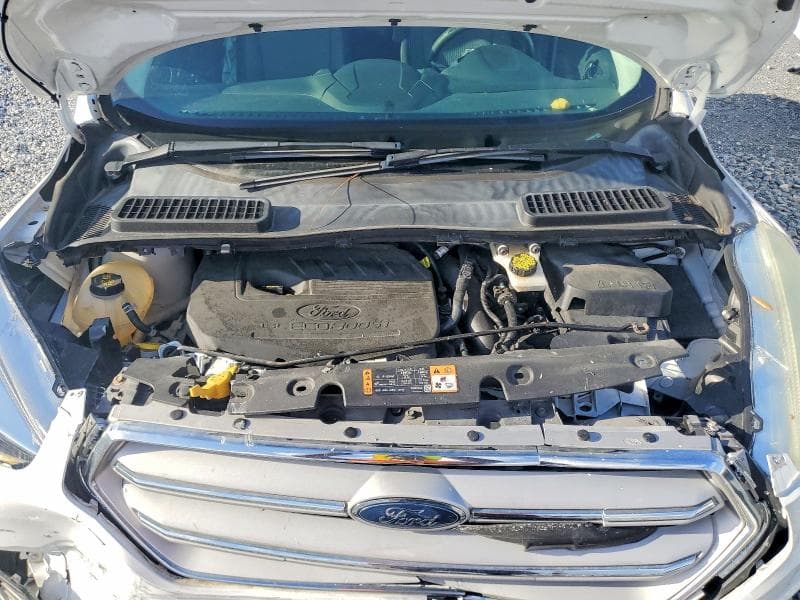 2017 FORD ESCAPE SE 12