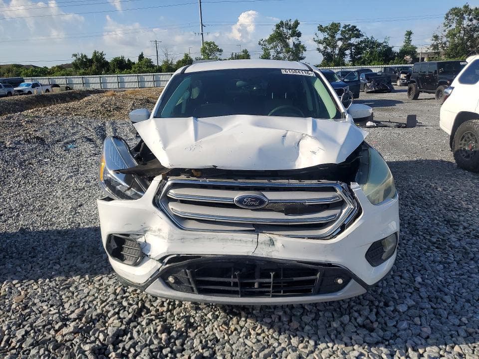 2017 FORD ESCAPE SE 5