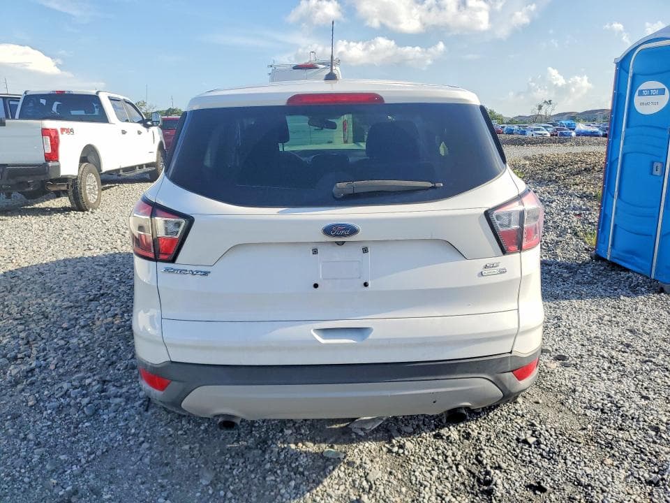 2017 FORD ESCAPE SE 6